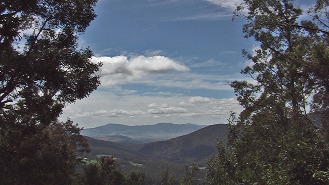 Weit geht der Blick aus den Höhen des Mount Field Nationalparks ins Tasmanische Tiefland